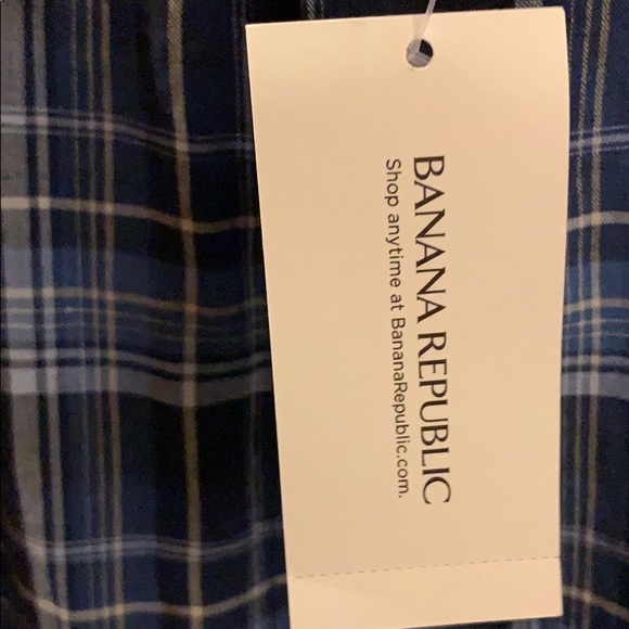 Banana Republic Cotton/Linen Button Down - Picture 4 of 4